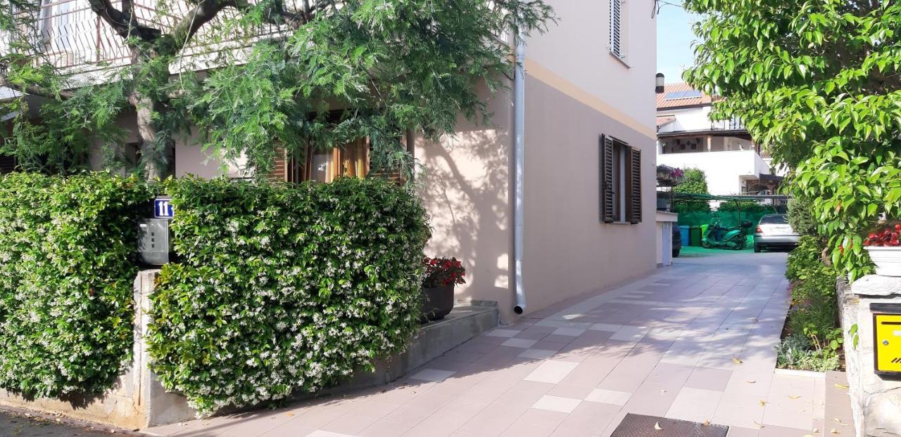 Apartman Oliver Novigrad Istria Exteriör bild